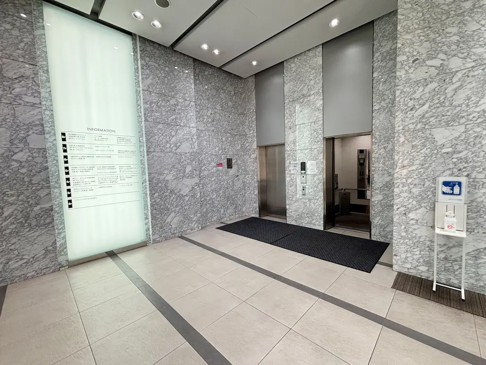 地下鉄バスセンター前駅・大通駅より徒歩1分の心療内科・精神科・睡眠外来 30年以上精神医療に従事してきた女性医師による診療