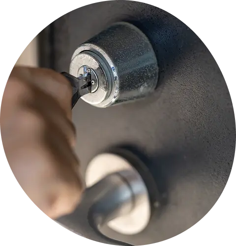 地下鉄バスセンター前駅・大通駅より徒歩1分の心療内科・精神科・睡眠外来 30年以上精神医療に従事してきた女性医師による診療